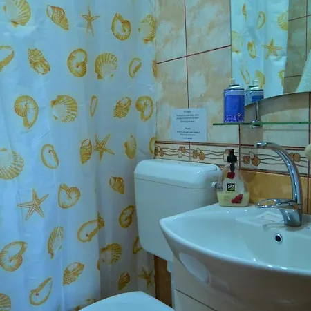 Vila Nadia Πανσιόν *